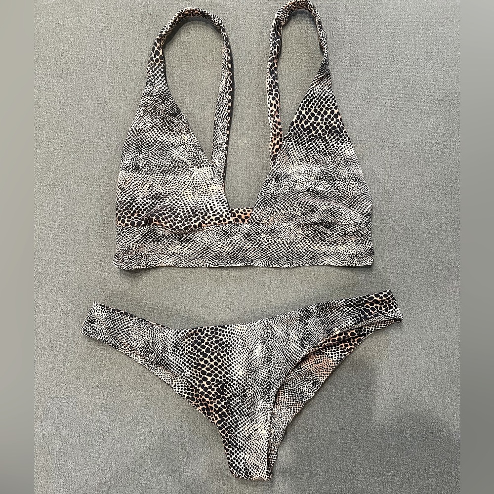 B O Y S + A R R O W S cheetah/leopard print swimsuit